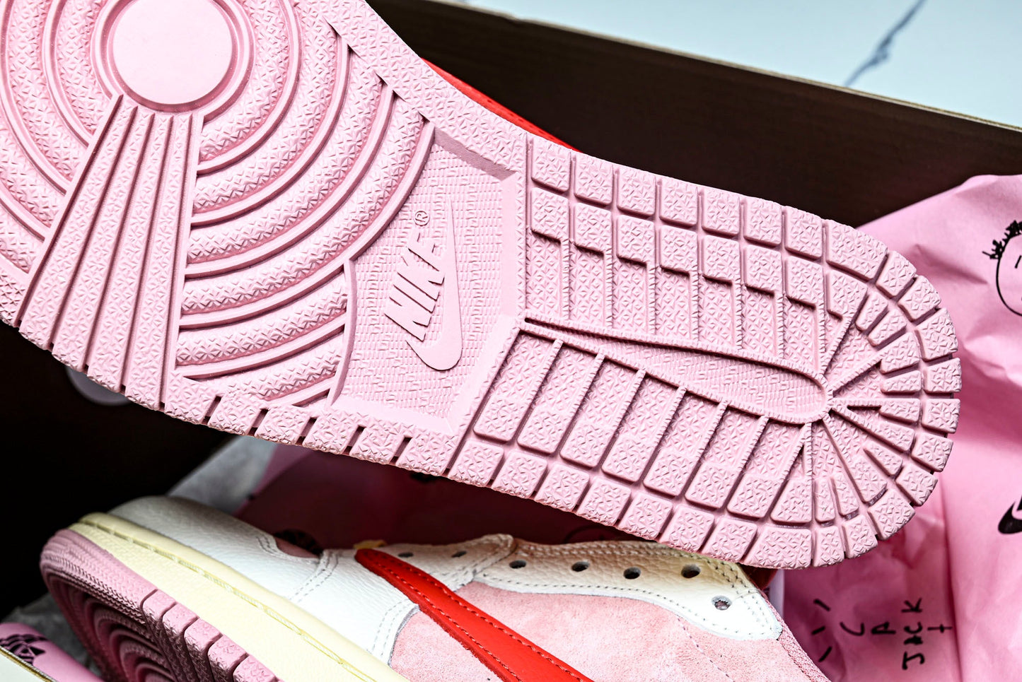 Travis Scott AJ1 Retro Low OG 'Tropical Pink'