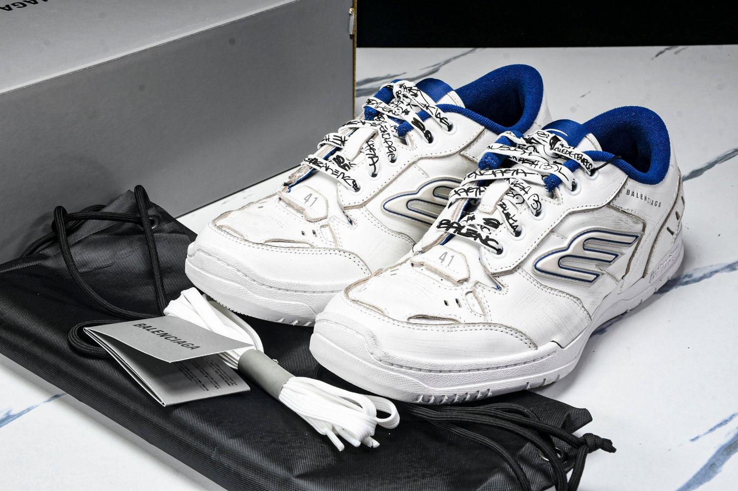 Вalenciaga Hamptons Worn-Out Sneaker 'White Blue'