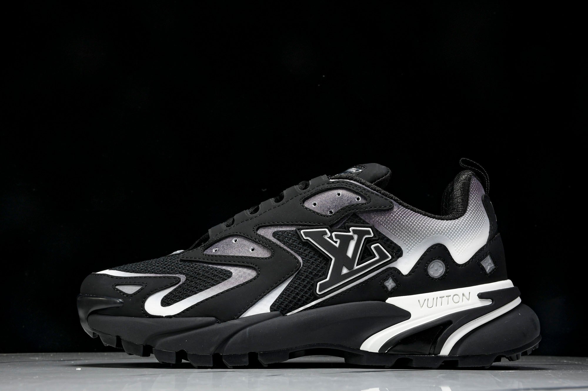 LV Runner Tatic