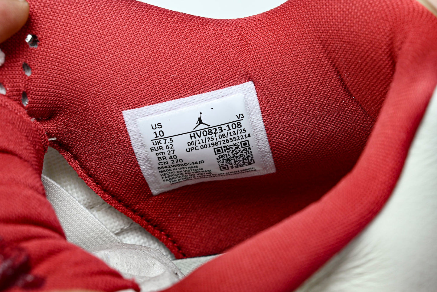 AJ4 Retro Valentine's Day 'Sierra Red'