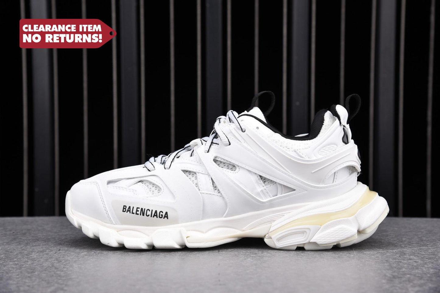 Track Trainer 'White' - (W) UK 6 / (W) US 9 / EU 39