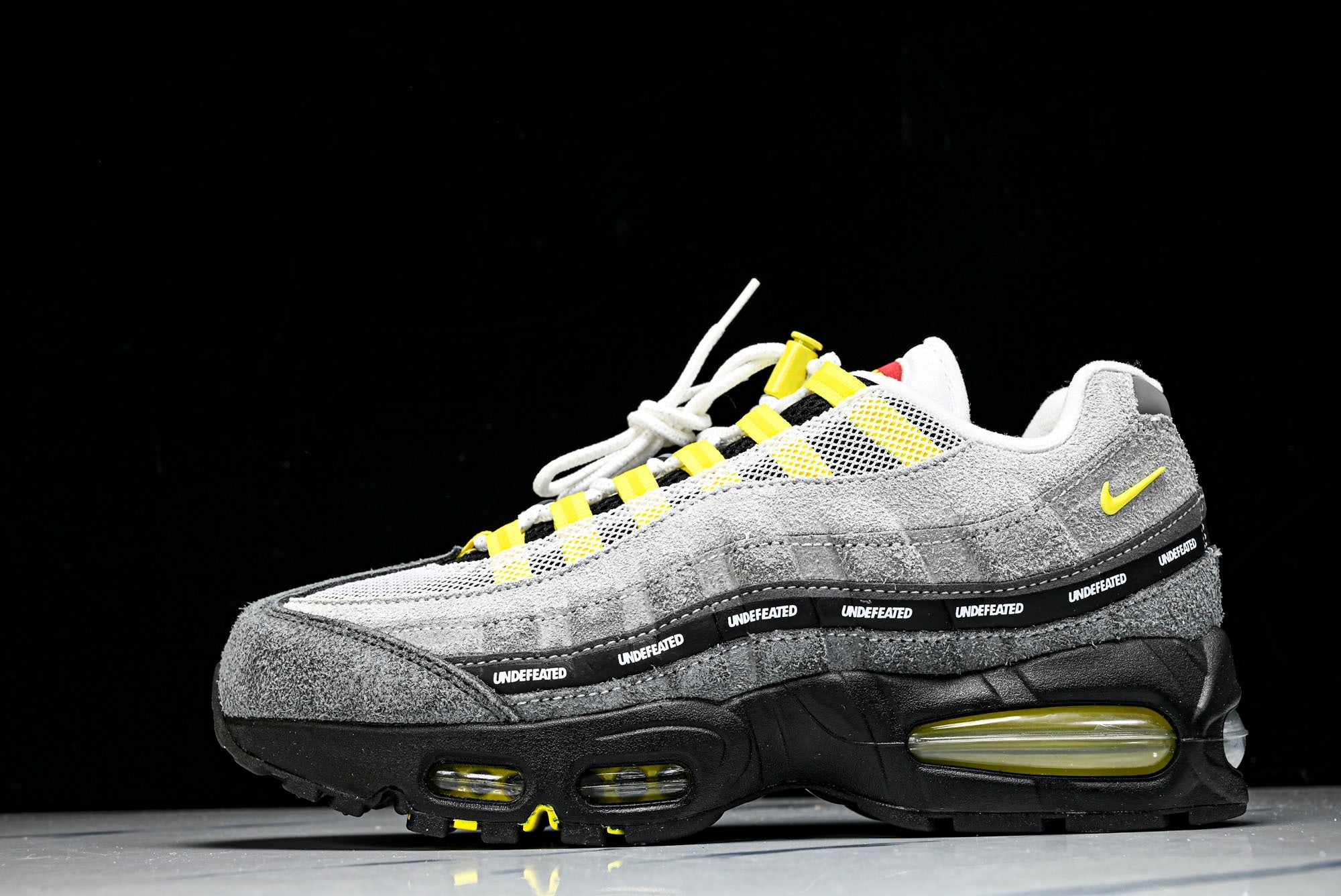Undefeated x AM95 Geo Exclusive Pack 'Shanghai Opti Yellow'