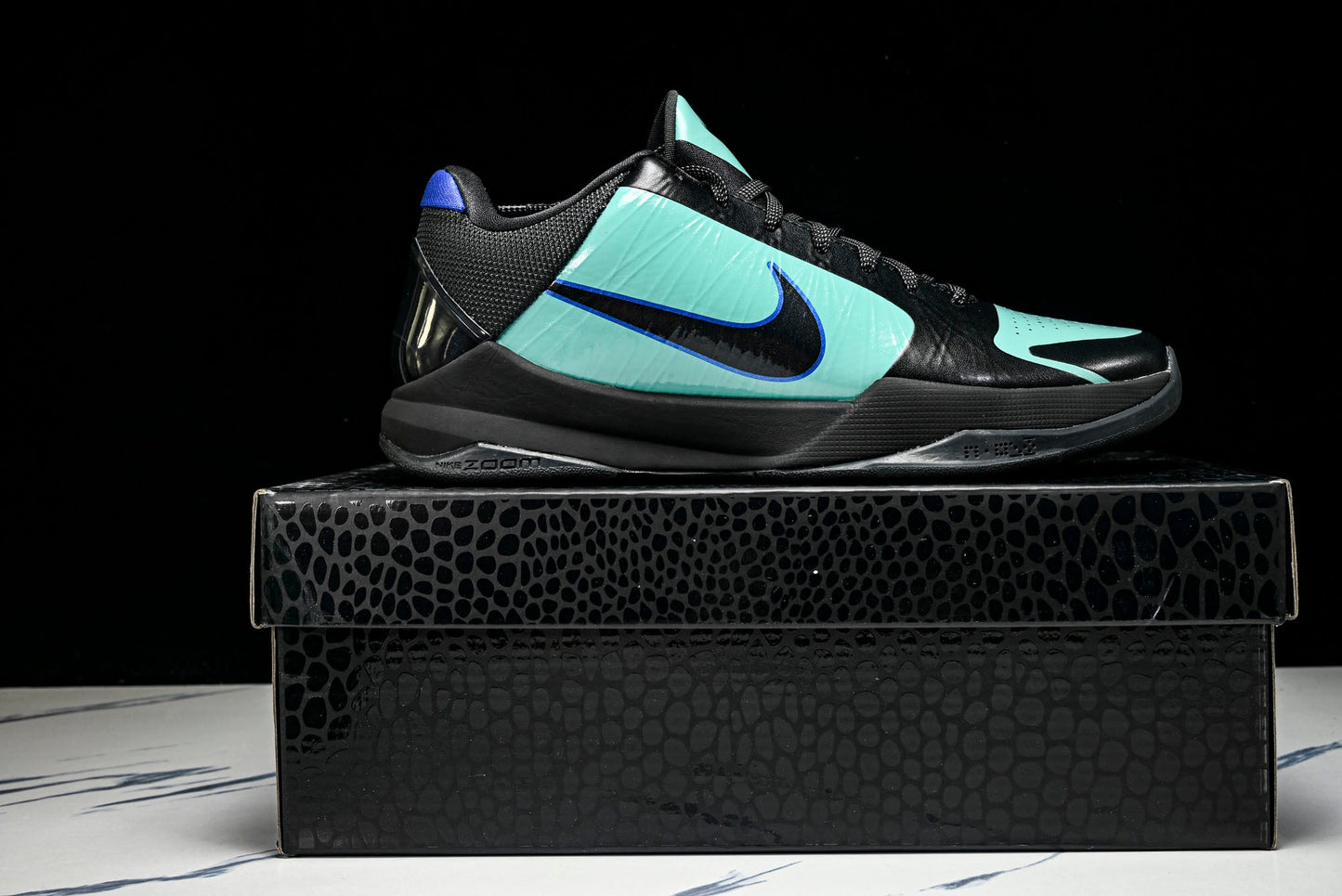 Kobe 5 Protro 'EYBL Academy PE'