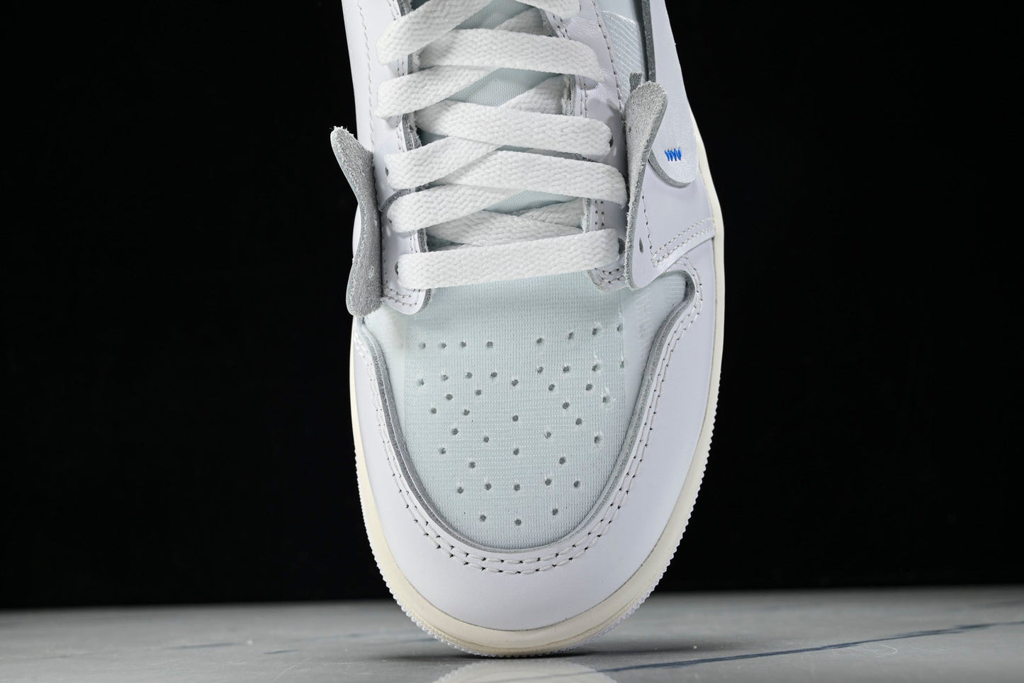 Off-White x Virgil Abloh Archive AJ1 Retro High 'Alaska'