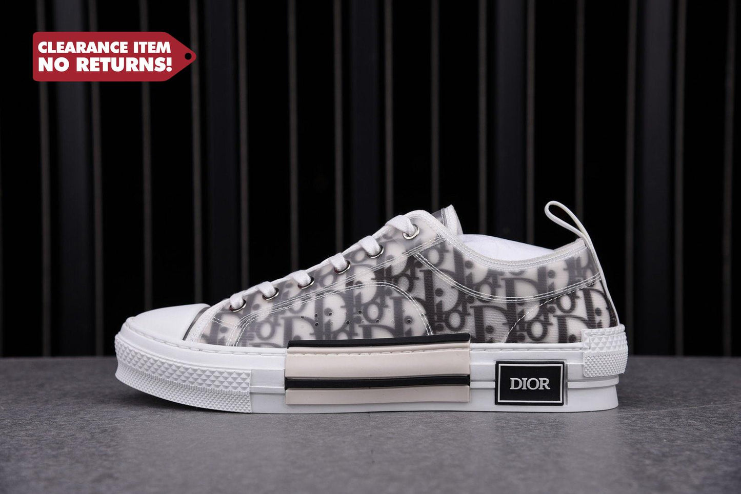 D1or B23 Low ‘Black White’ - UK 8 / US 9 / EU 42
