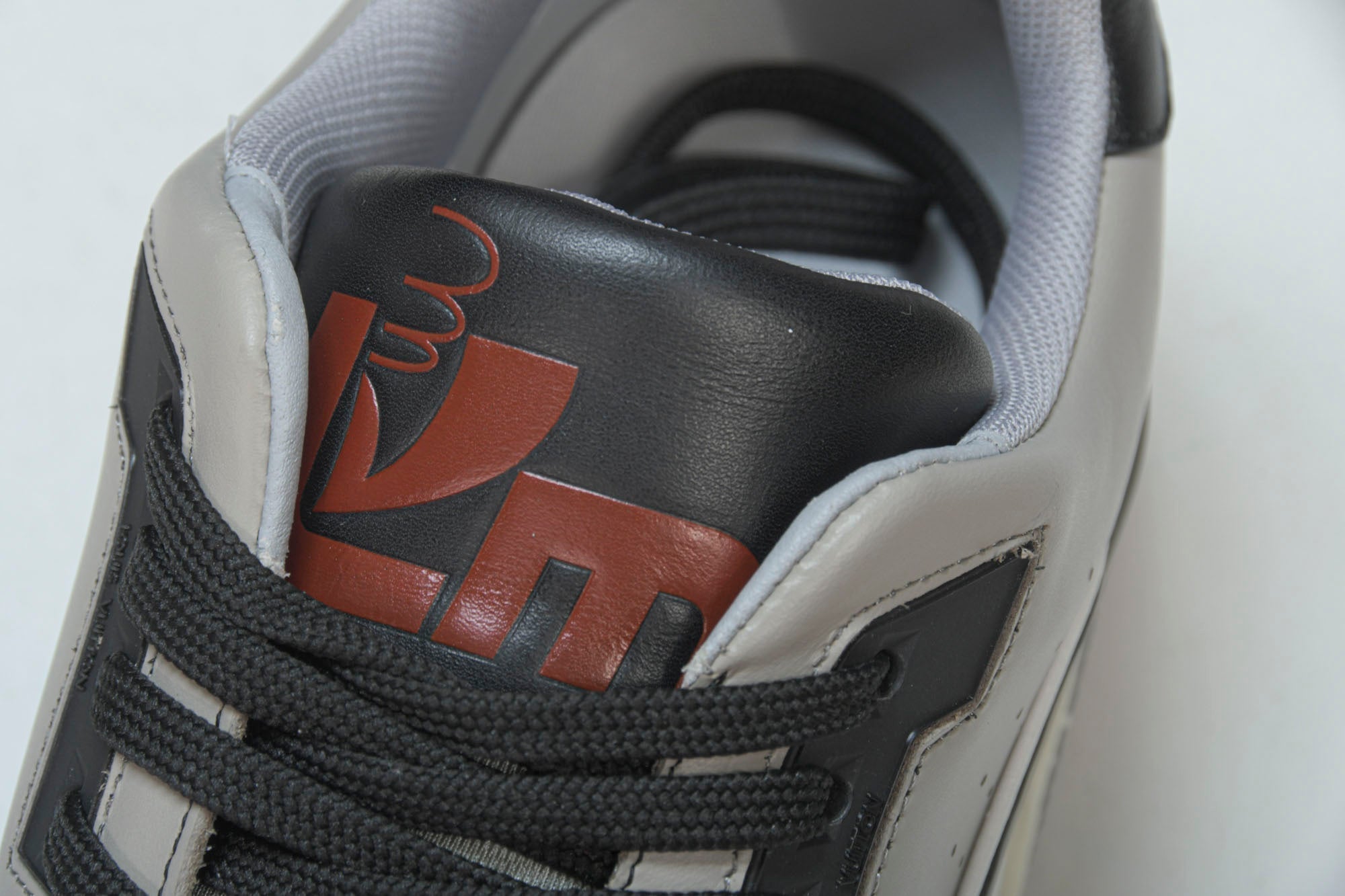 Louis Vuittоп Trainer Low 'Black Grey' - UK 5 / US 6 / EU 39