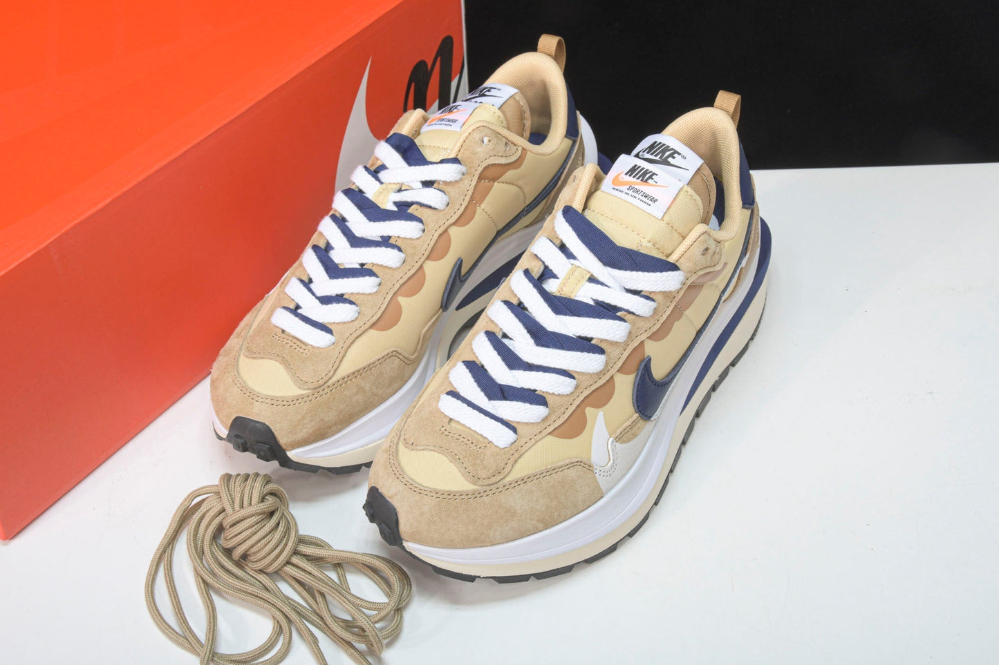 Sacai VaporWaffle ‘Sesame’ - UK 11 / US 12 / EU 46
