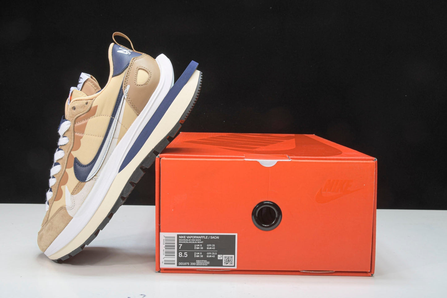 Sacai VaporWaffle ‘Sesame’ - UK 6.5 / US 7.5 / EU 40.5
