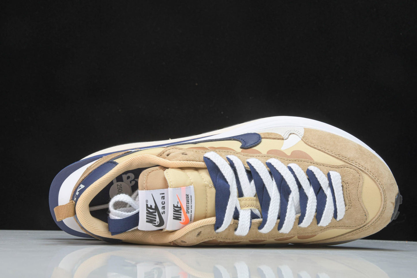 Sacai VaporWaffle ‘Sesame’ - UK 6.5 / US 7.5 / EU 40.5