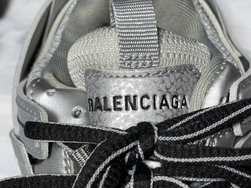 Track Trainer 'Metallic Silver' - (W) UK 5 / (W) US 8 / EU 38