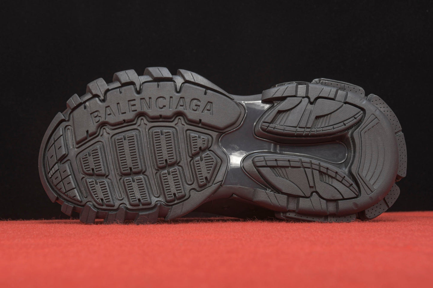 Track Trainer 'Triple Black' - UK 8 / US 9 / EU 42