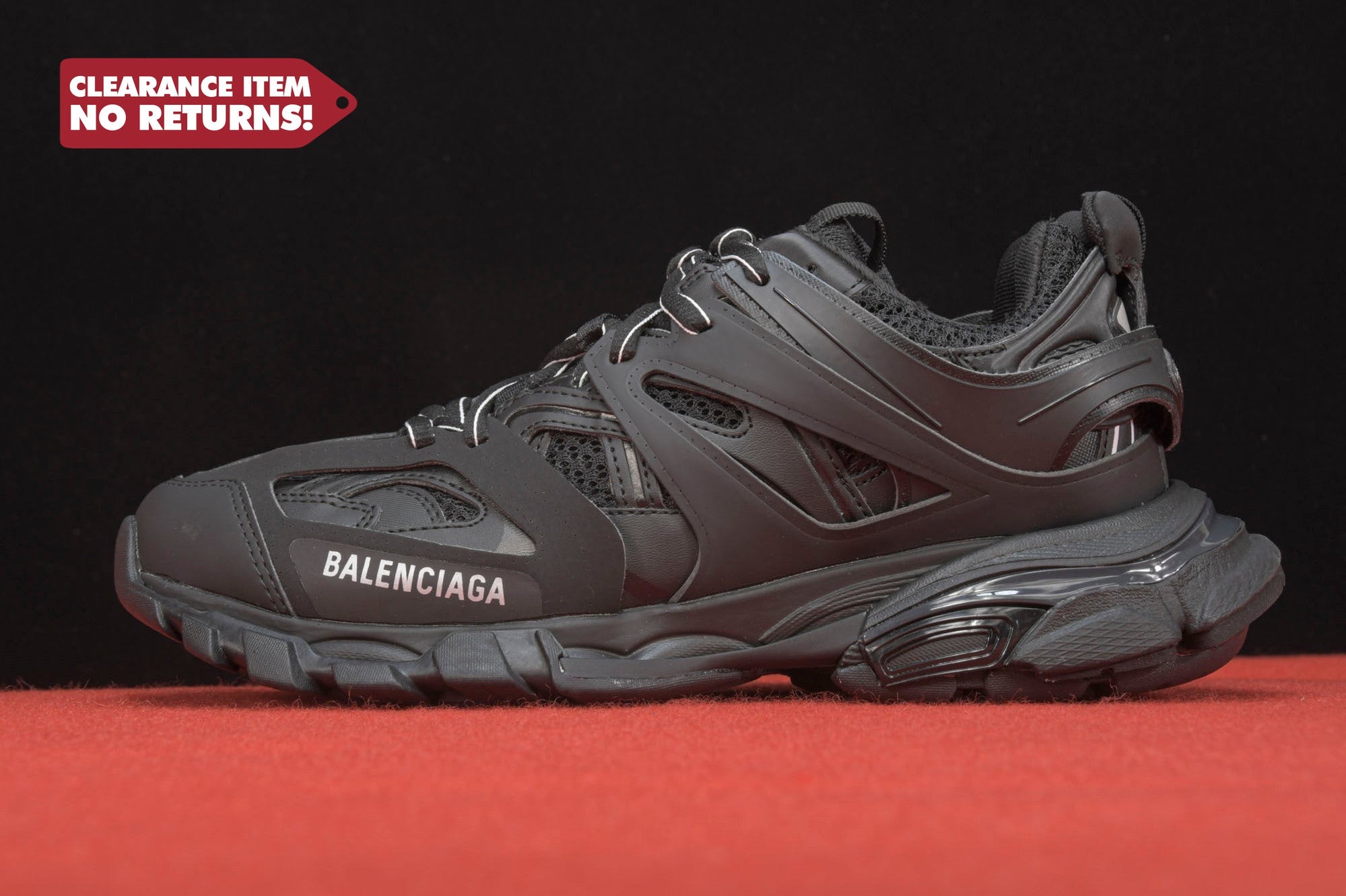 Track Trainer 'Triple Black' - UK 8 / US 9 / EU 42