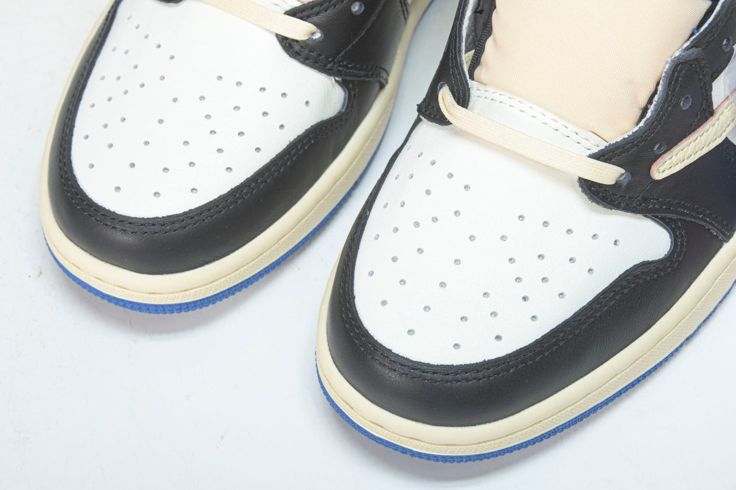 Travis Scott AJ1 Low x Fragment ‘Military Blue’ - UK 9.5 / US 10.5 / EU 44.5