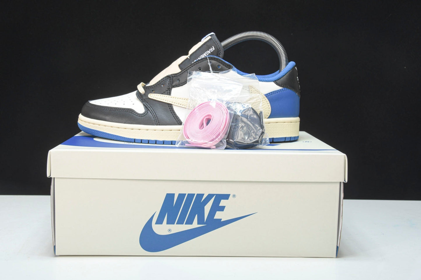 Travis Scott AJ1 Low x Fragment ‘Military Blue’ - UK 9.5 / US 10.5 / EU 44.5