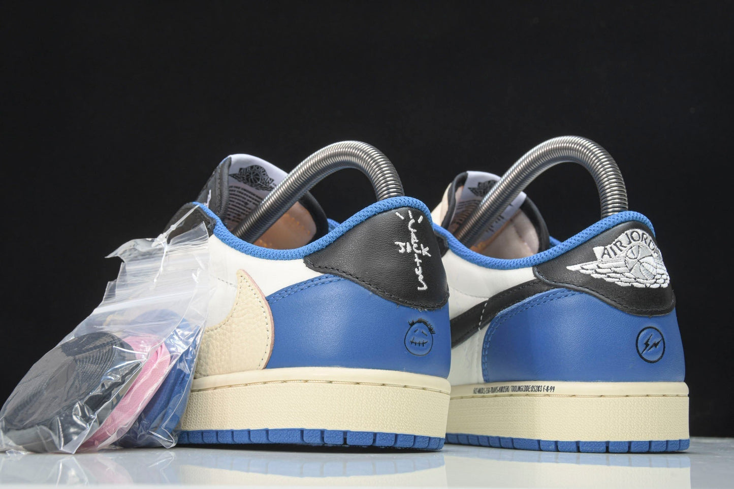 Travis Scott AJ1 Low x Fragment ‘Military Blue’ - UK 9.5 / US 10.5 / EU 44.5