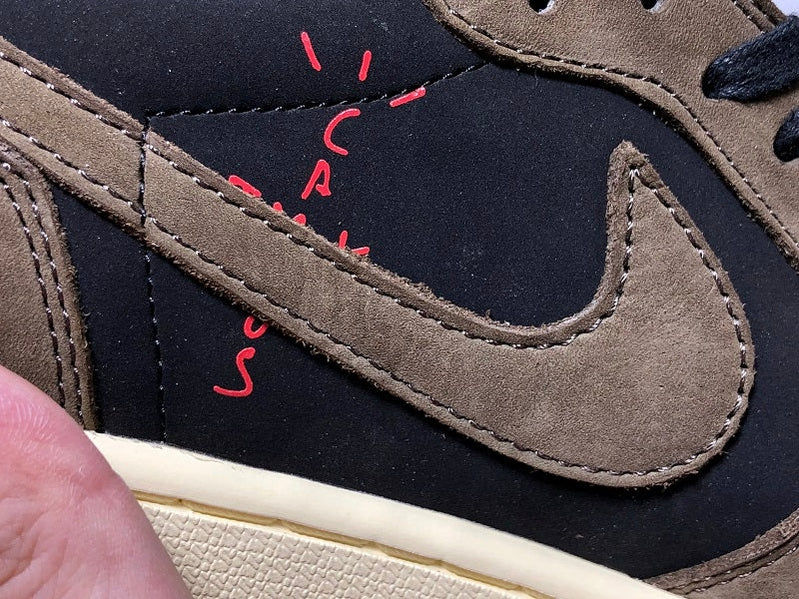 Travis Scott AJ1 Retro Low - UK W 5 (M 5.5) / US W 7.5 (M 6) / EU 38.5