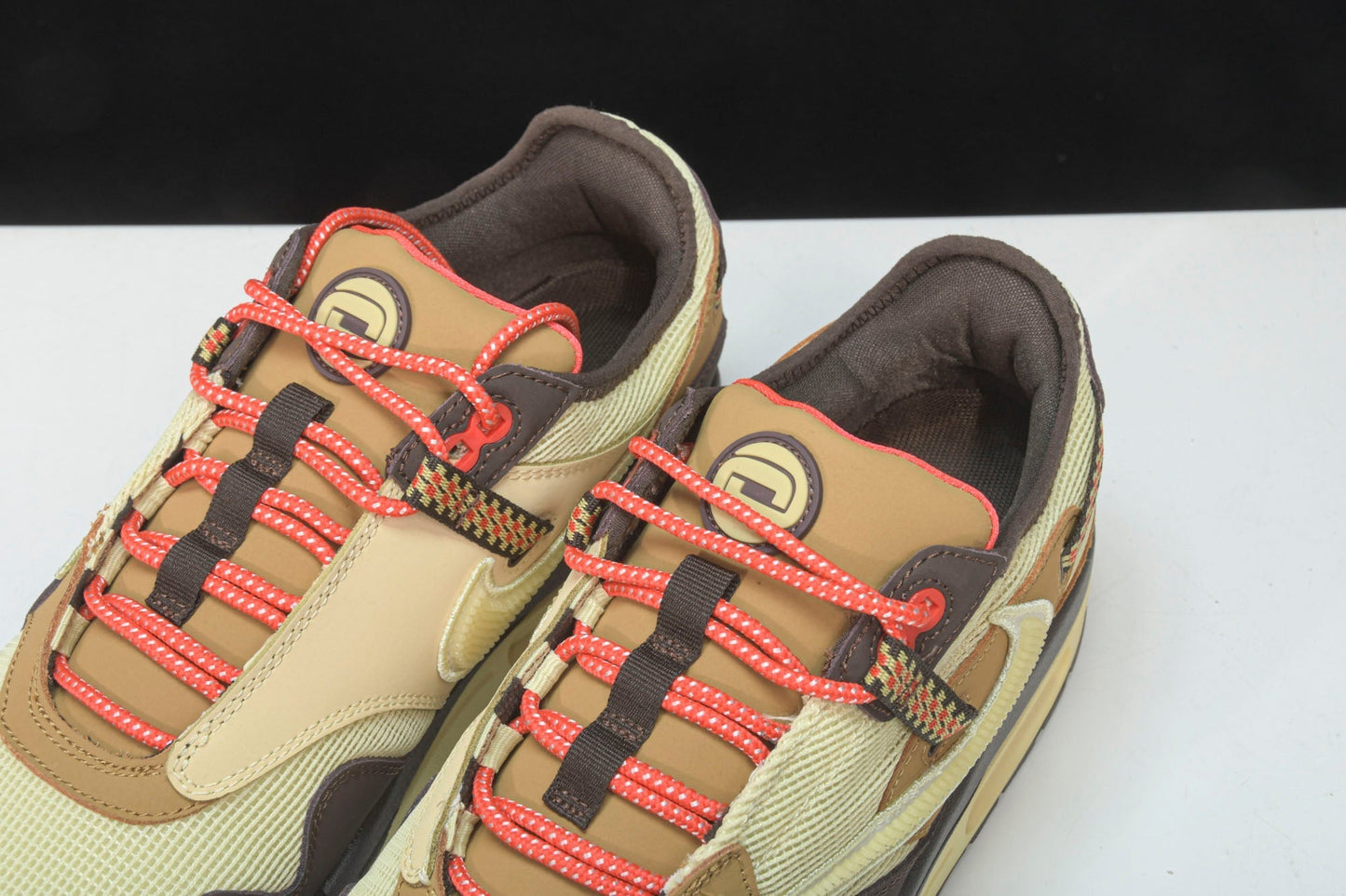 Travis Scott AM1 'Baroque Brown' - UK 6.5 / US 7.5 / EU 40.5