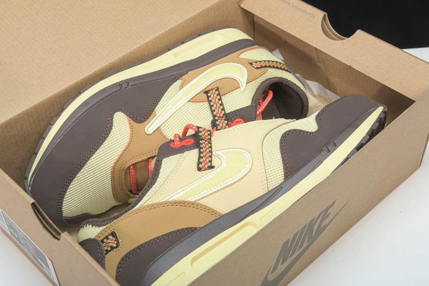 Travis Scott AM1 'Baroque Brown' - UK 6.5 / US 7.5 / EU 40.5