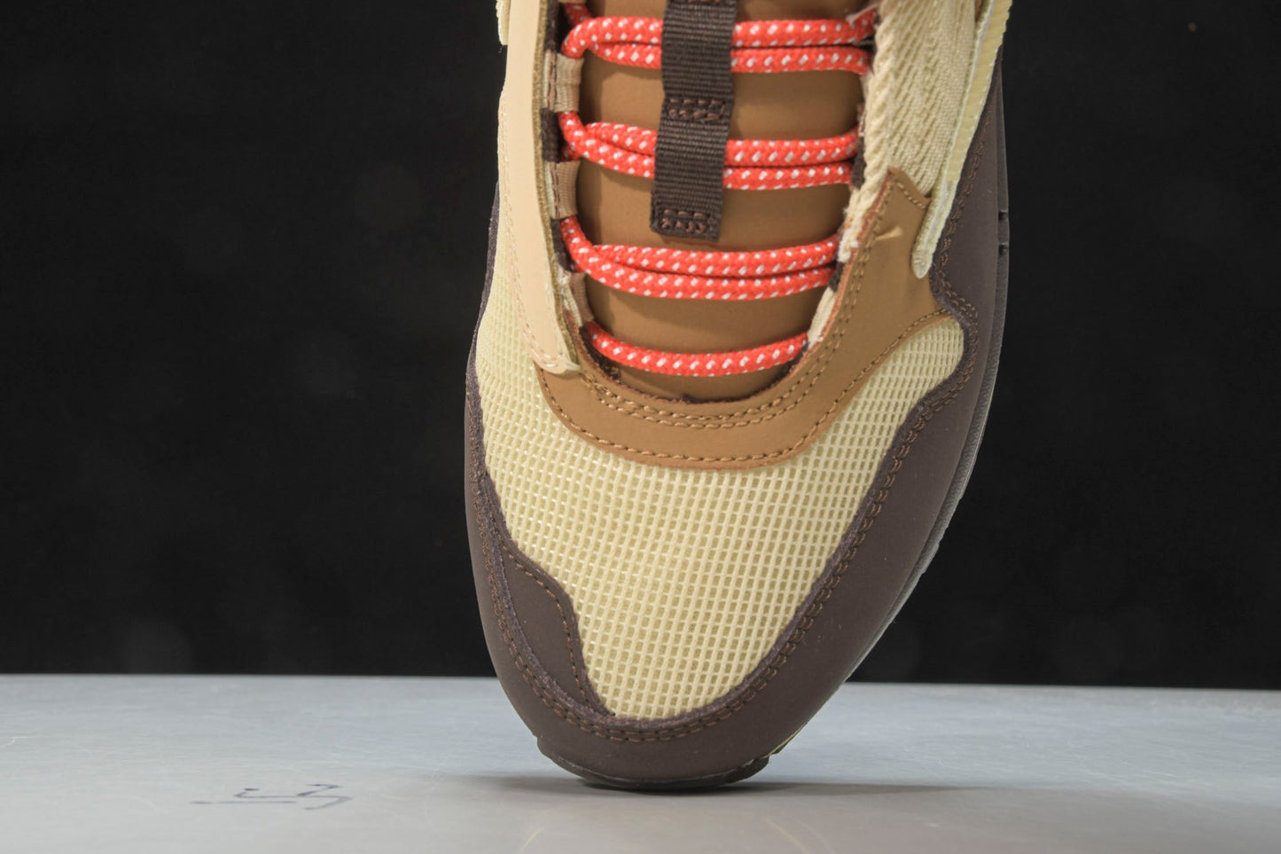 Travis Scott AM1 'Baroque Brown' - UK 6.5 / US 7.5 / EU 40.5