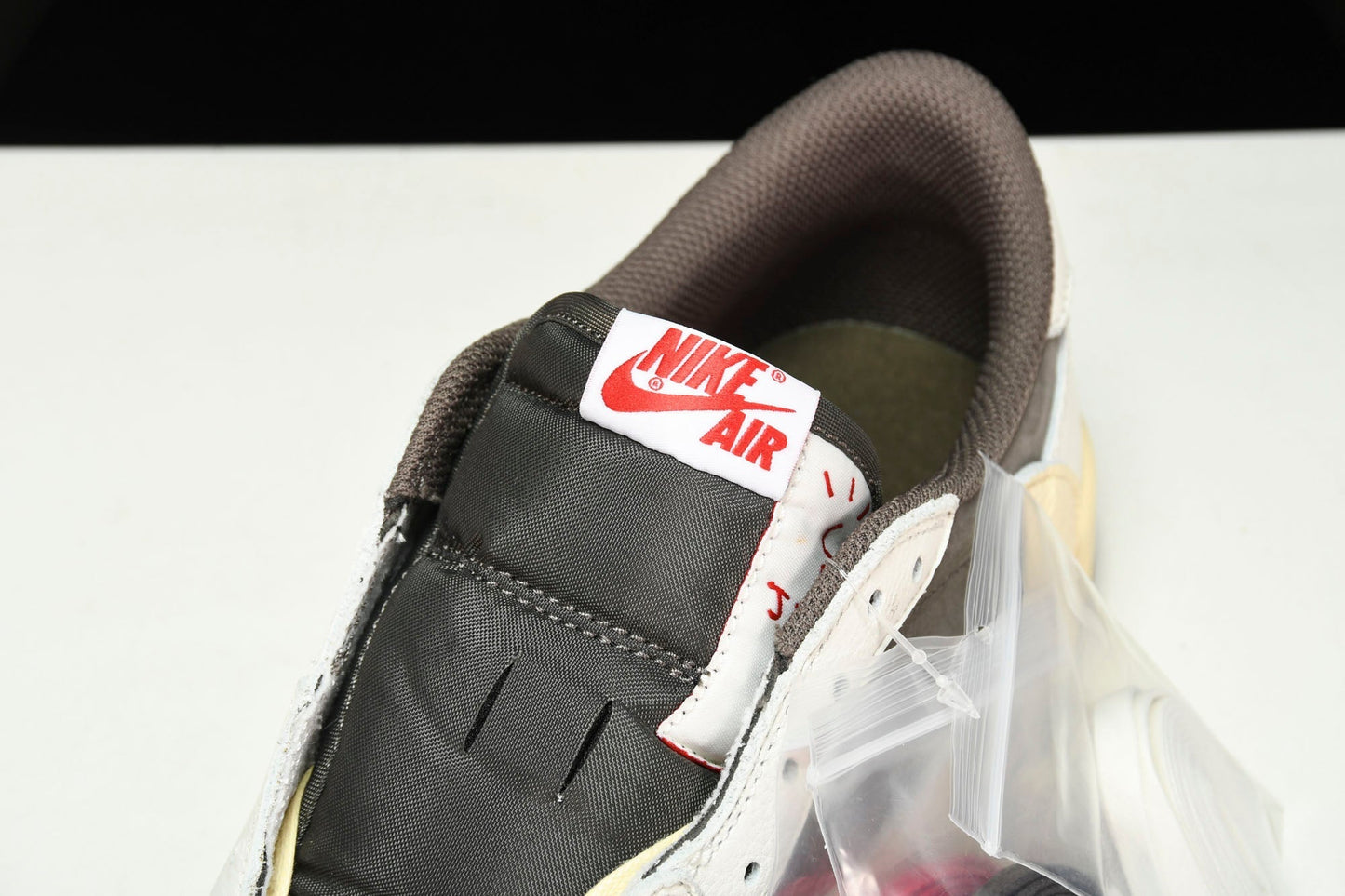 Travis Scott x AJ1 Low OG 'Reverse Mocha' - UK 13 / US 14 / EU 48.5
