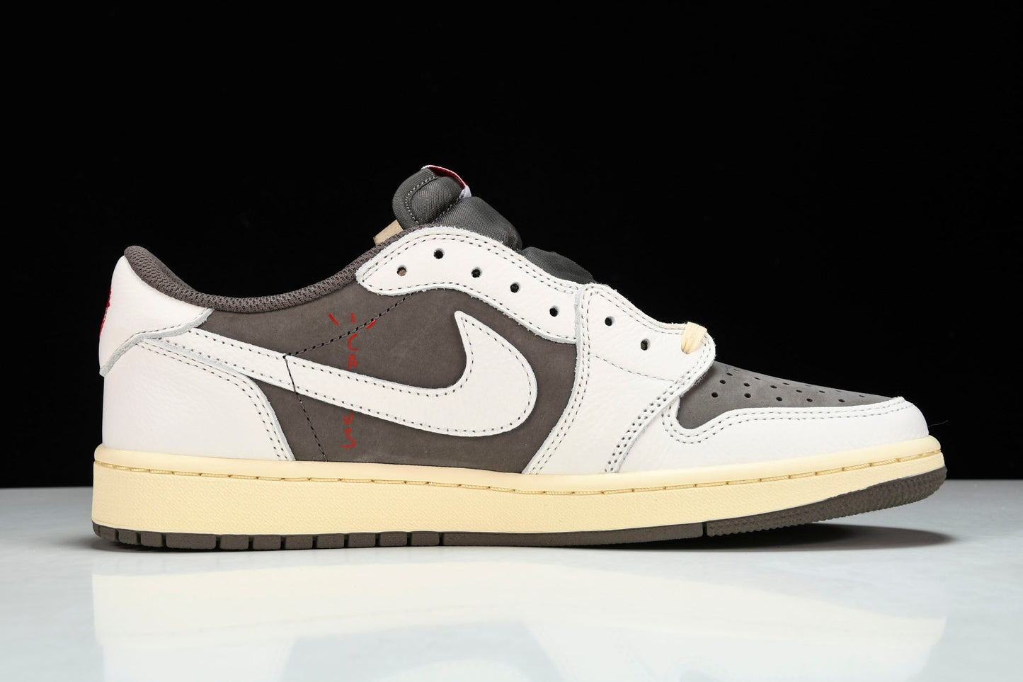 Travis Scott x AJ1 Low OG 'Reverse Mocha' - UK 13 / US 14 / EU 48.5