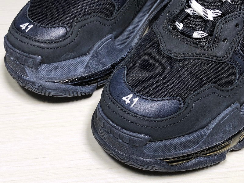 Triple S Sneaker "Triple Black Clear Sole" - (W) UK 5 / (W) US 8 / EU 38