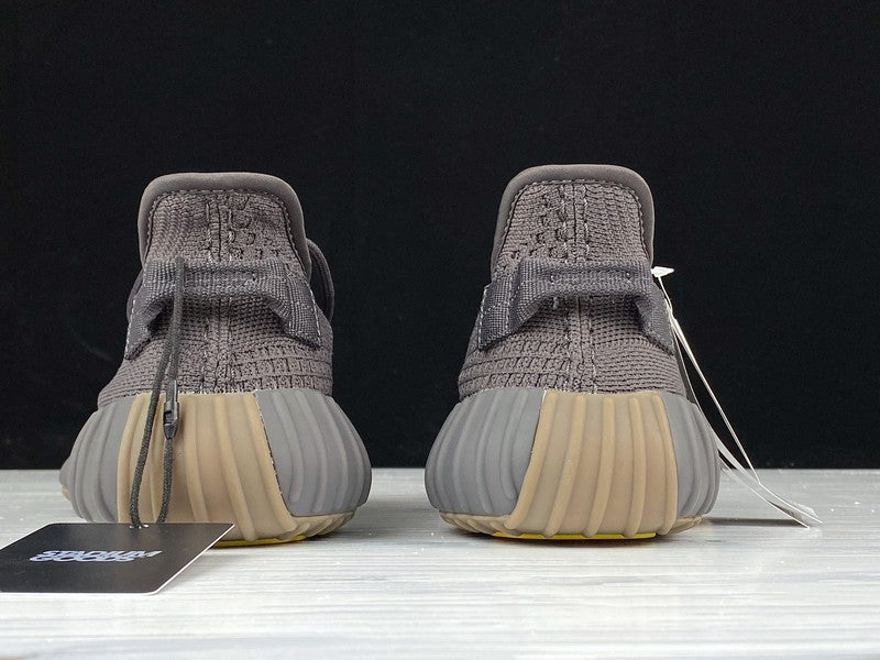 Yzy Boost 350 v2 Cinder Non-Reflective - UK 12 / US 12.5 / EU 47