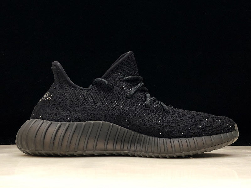 Yzy Boost 350 v2 Core Black White - UK 4.5 / US 5 / EU 37