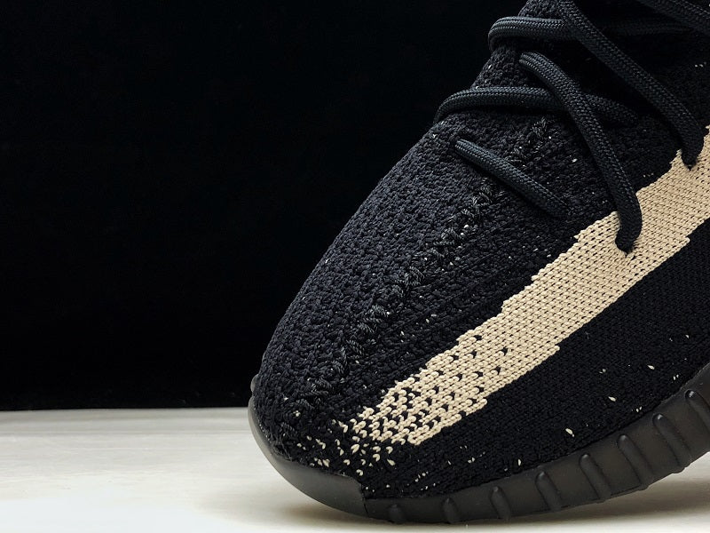 Yzy Boost 350 v2 Core Black White - UK 4.5 / US 5 / EU 37