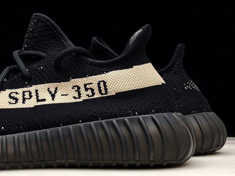 Yzy Boost 350 v2 Core Black White - UK 4.5 / US 5 / EU 37