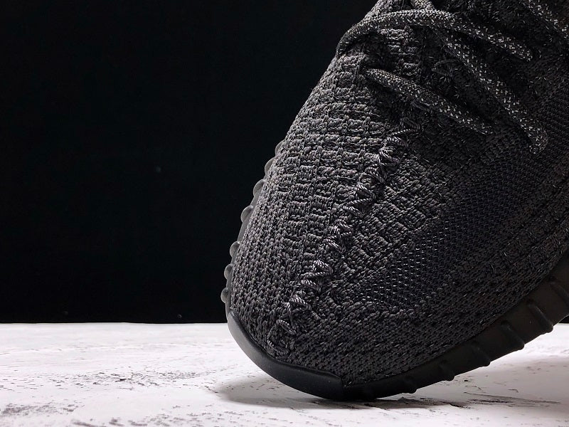 Yzy Boost 350 v2 Static Black Reflective - UK 10.5 / US 11 / EU 45