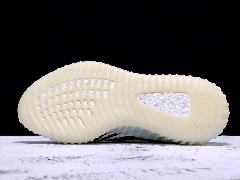 Yzy Boost 350 v2 Zebra - UK 7 / US 7.5 / EU 40.5