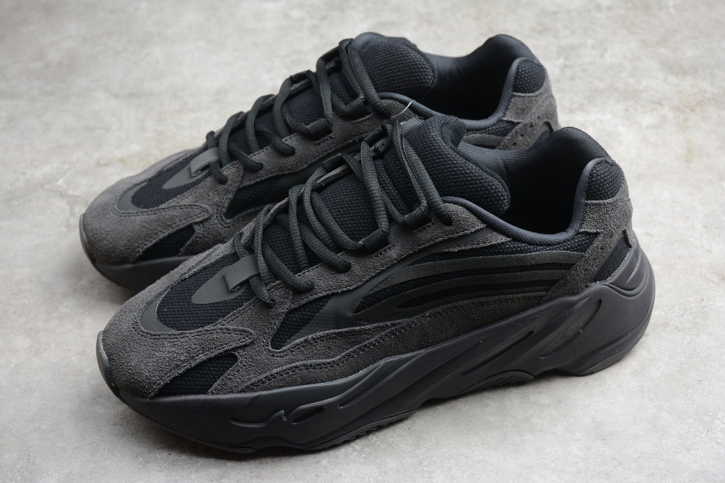 Yzy Boost 700 V2 Vanta - UK 8.5 / US 9 / EU 42.5