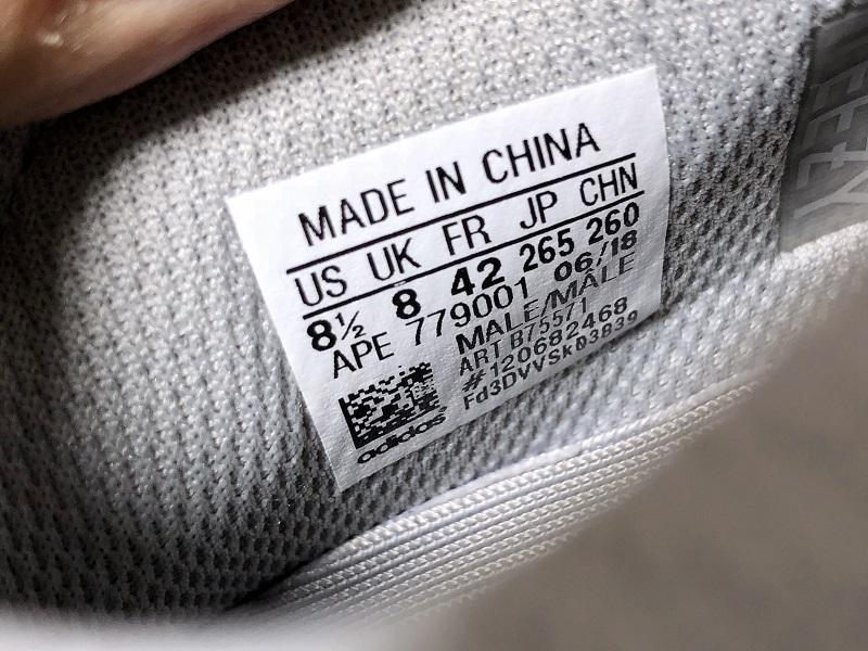 Yzy Boost 700 Wave Runner - UK 6.5 / US 7 / EU 40