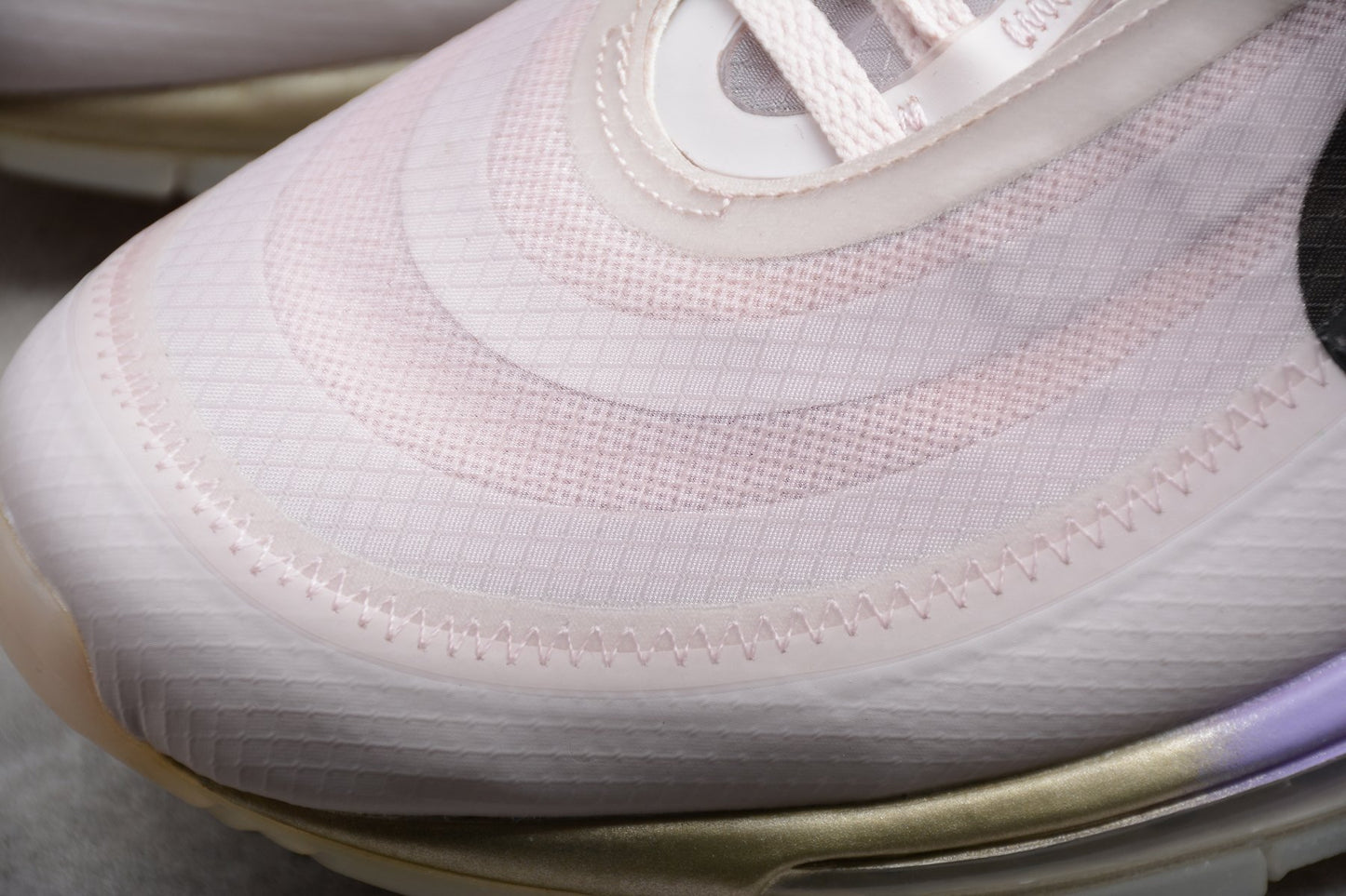 Off-White AM97 Elemental Rose Serena "Queen"