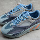 Yzy Boost 700 Carbon Blue