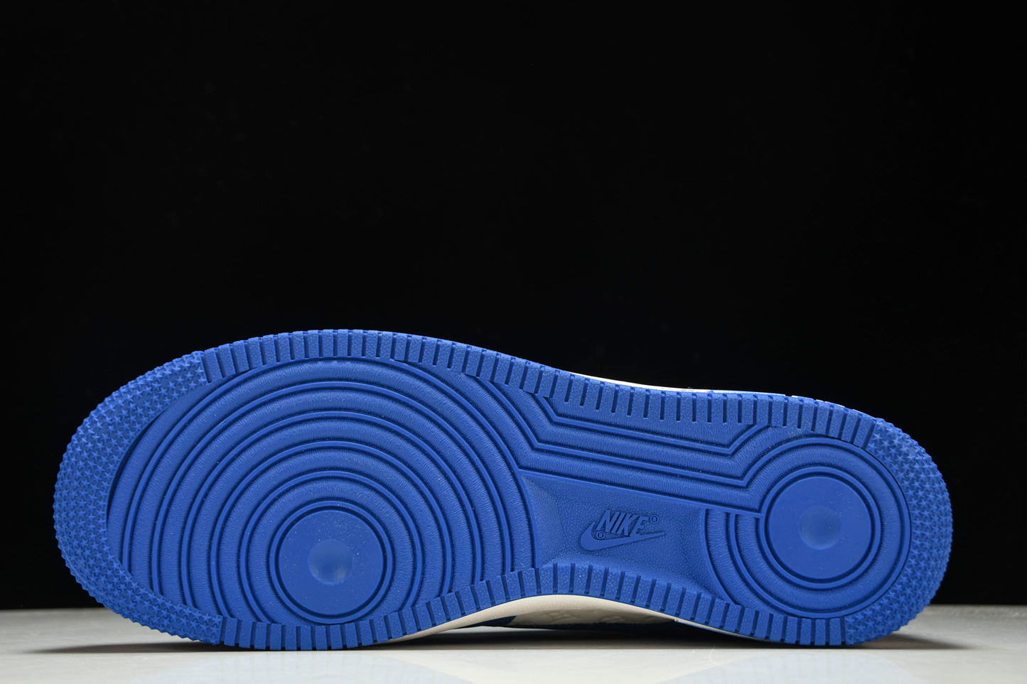 Louis Vuittоп x AF1 by Virgil Abloh 'White Blue' (With Special Case)