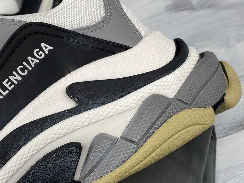 Triple S Sneaker "White Grey Black"