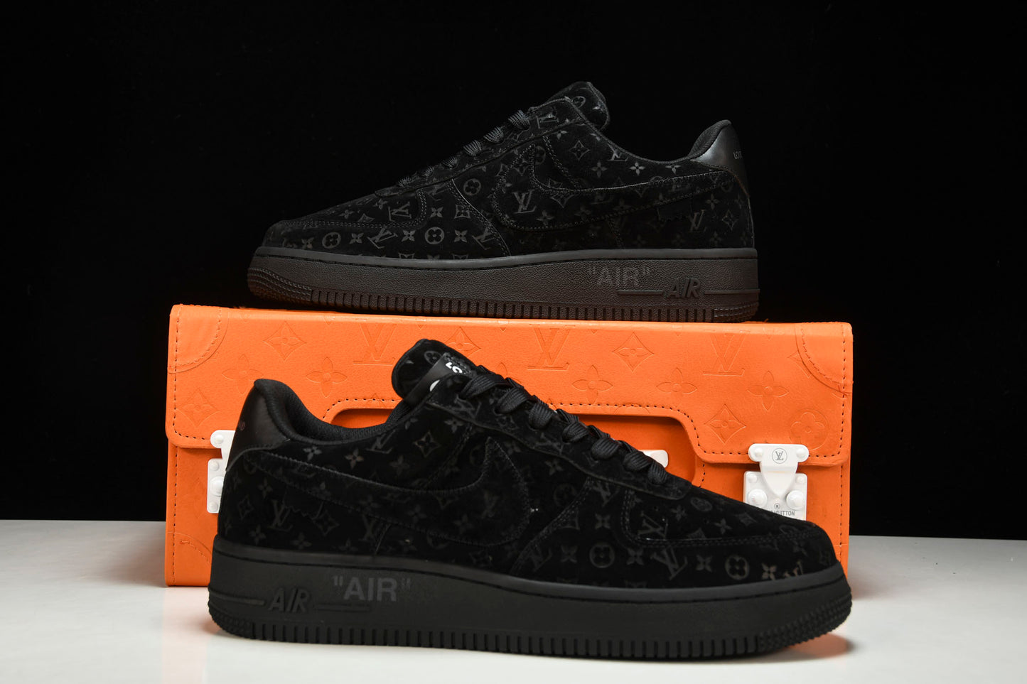 Louis Vuittоп x AF1 by Virgil Abloh 'Black' (With Special Case)