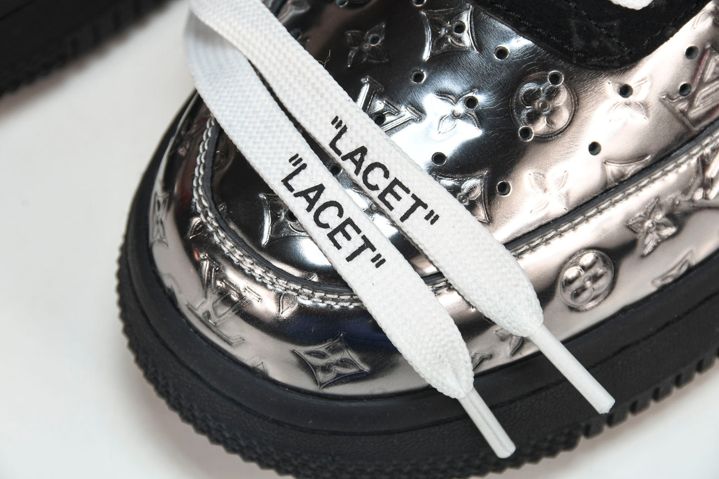Louis Vuittоп x AF1 by Virgil Abloh 'Metallic Silver' (With Special Case)