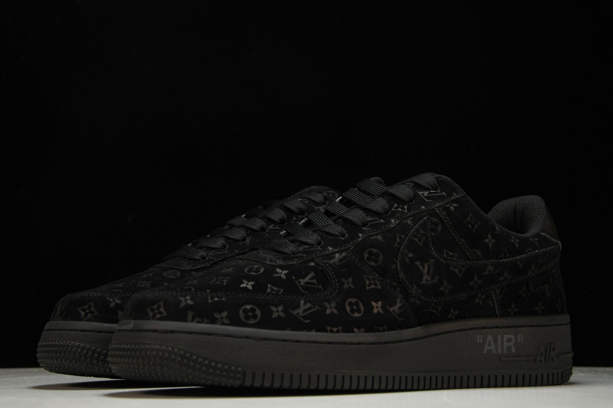Louis Vuittоп x AF1 by Virgil Abloh 'Black' (With Special Case)