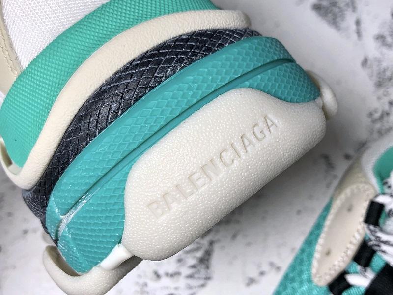 Triple S Sneaker "White Green"