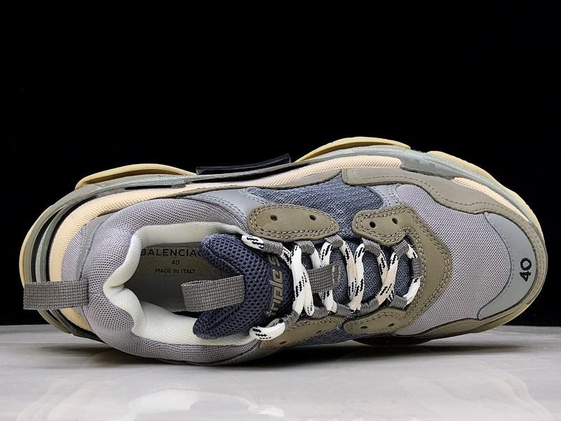Triple S Sneaker "Grey"