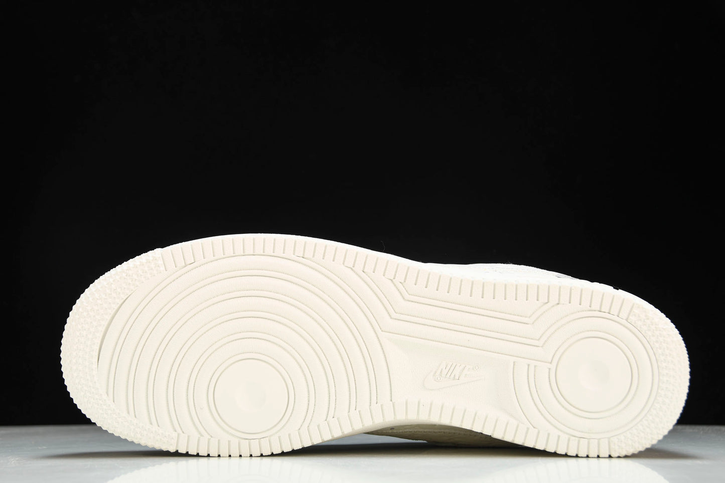 Louis Vuittоп x AF1 by Virgil Abloh 'White' (With Special Case)