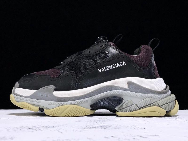 Triple S Sneaker "Burgundy"
