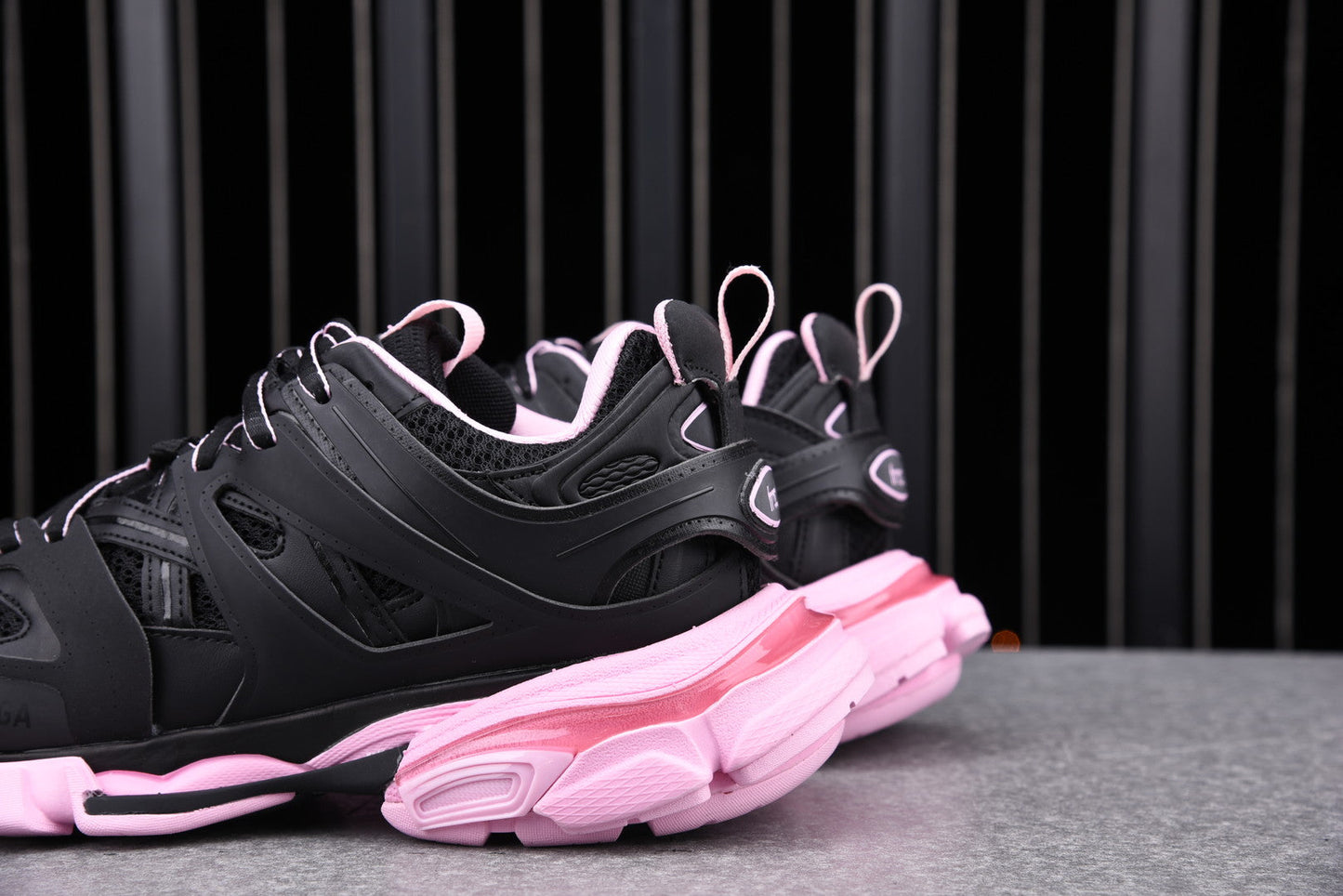 Track Trainer 'Black Pink'