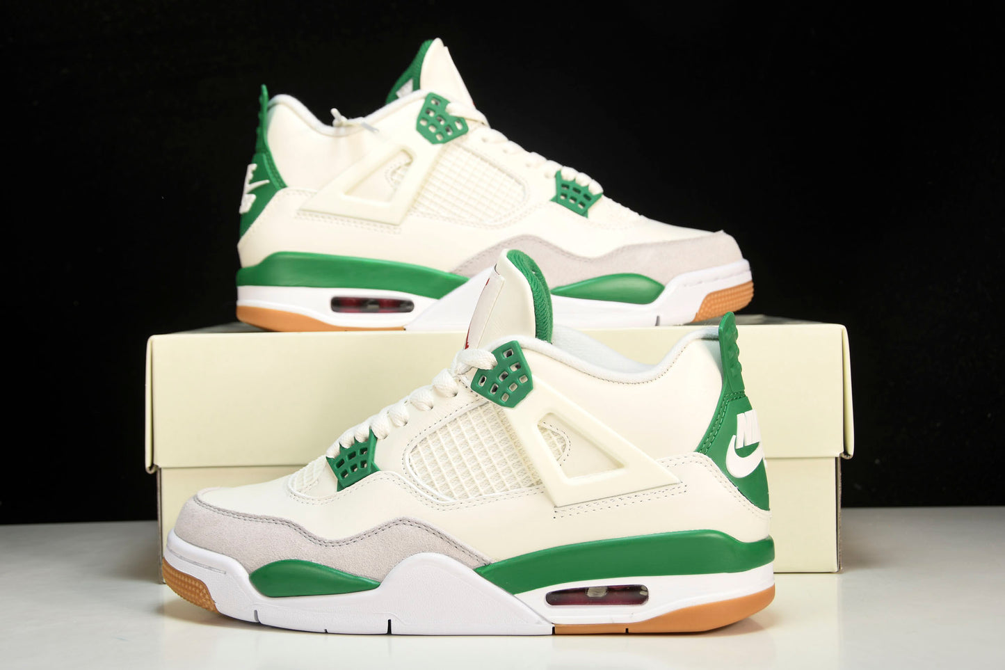AJ4 Retro SB 'Pine Green'