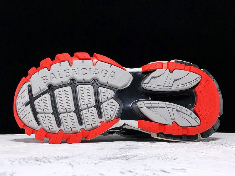 Track 2.0 Trainer 'Black Grey Red'