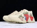 Guссi Rhyton 'Guссi Strawberry'