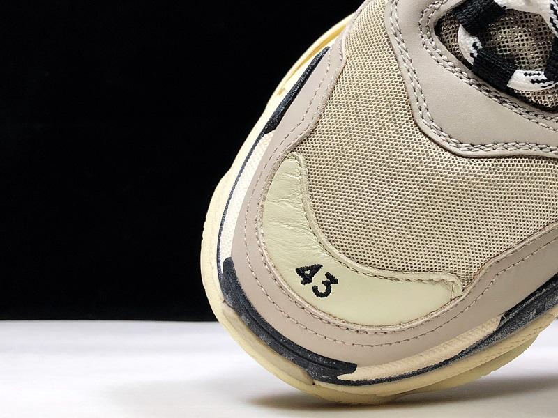 Triple S Sneaker "Beige Black"
